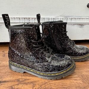 New Dr. Martens Junior 1460 Cosmic Glitter Lace Up Boots Black Kids Size 9